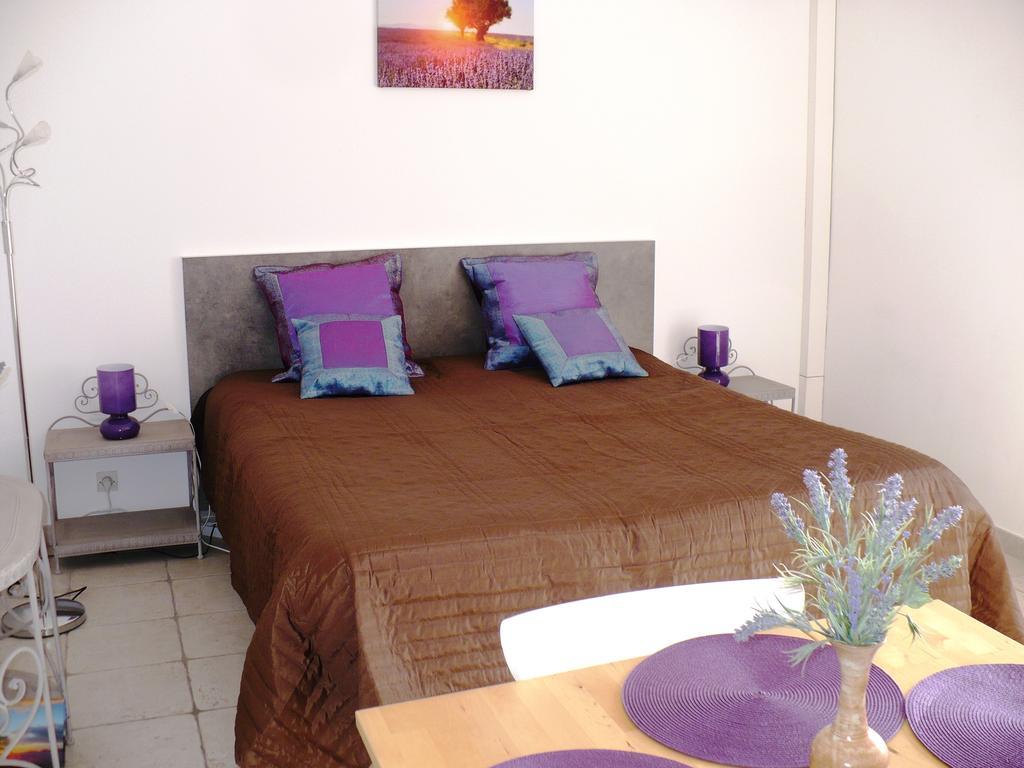 Apartamento Soleil Rouge Les Adrets-de-l'Estérel Habitación foto